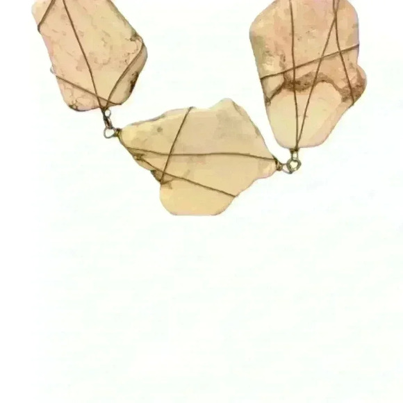 COPY - Cream and Gold Stone Chunky Necklace - Picture 2 of 4